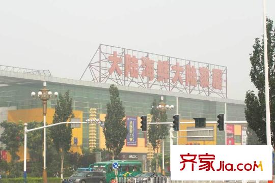 君安景苑配套圖東行約200米的大陸海鮮大陸家居