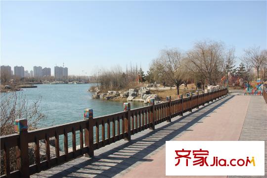 中電藍色港灣周邊配套-青龍湖
