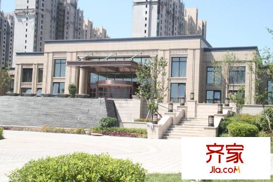 公園藝境售樓處入口遠景（2015-08-21）