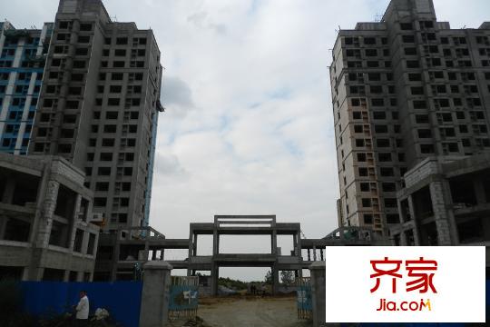 鳳凰湖畔工程進(jìn)度圖（2015-9-15）