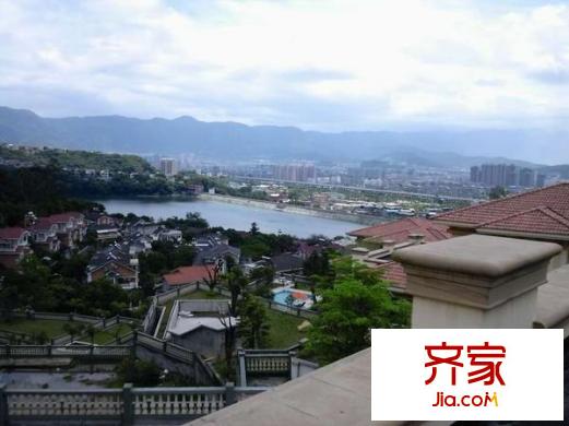 翠湖山莊外景圖 