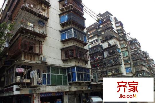 靈響小區(qū)外景圖 