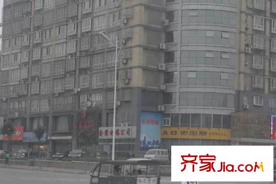 寶龍花苑向西北約30米的路口