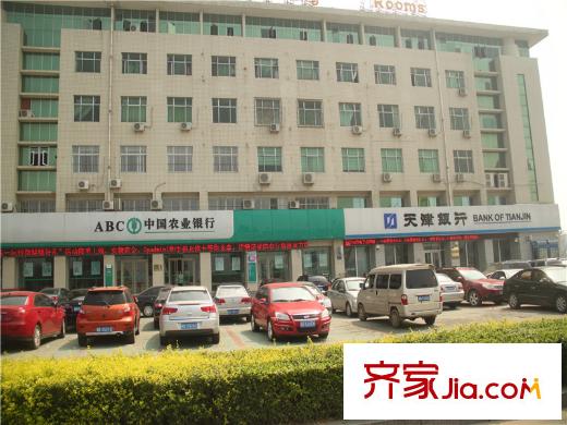 世紀(jì)瑞庭項目南側(cè)銀行