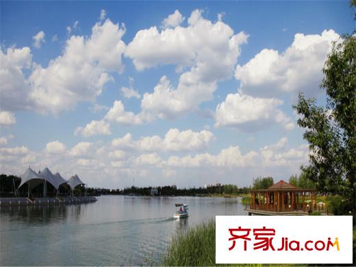 橡樹灣項(xiàng)目附近青龍湖