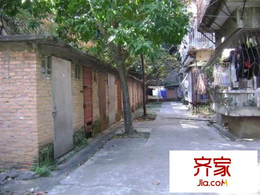 工程學(xué)院宿舍外景圖 
