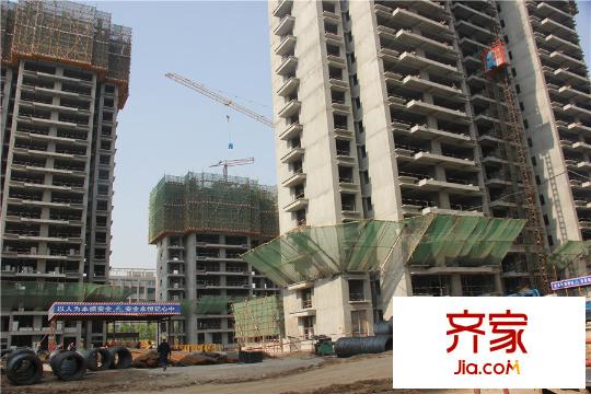 和泓陽光北岸5號樓整體進(jìn)展（2015-05-13）