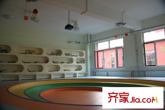 鉑悅山周邊配套-小區(qū)內(nèi)唐山博杰學(xué)校