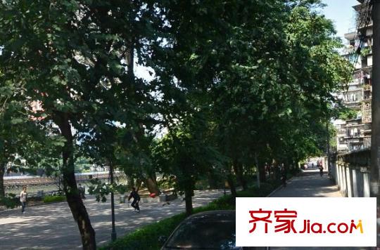 龍?chǎng)喂⑴涮讏D周邊配套 街道