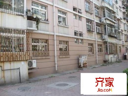 先春園隆春里外景圖