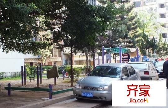元興小區(qū)外景圖 