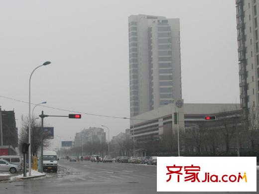 華廈津典三期周邊配套東側(cè)綏江道與九連山路交口交通燈
