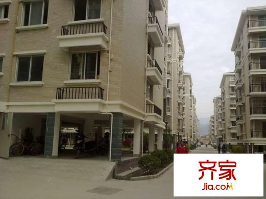 新嘉小區(qū)外景圖 