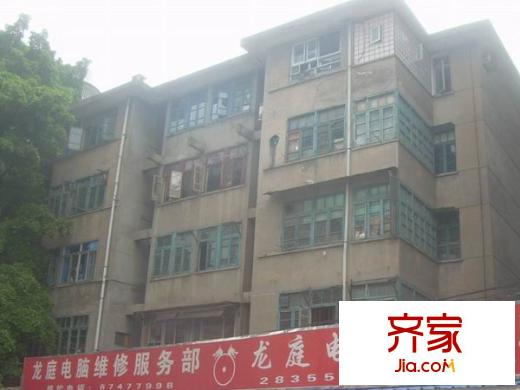 龍庭創(chuàng)業(yè)公寓外景圖 