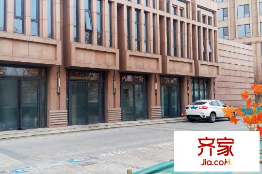津?yàn)戧I小區(qū)樓棟實(shí)景（2015-3）