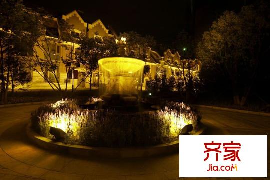 奕聰花園小區(qū)夜景實(shí)景圖（2015-4）