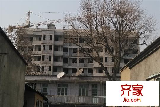 中環(huán)福境施工進(jìn)度一期小高層主體封頂（2015-3）