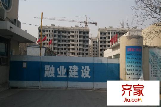 中環(huán)福境施工進(jìn)度一期小高層主體封頂（2015-3）