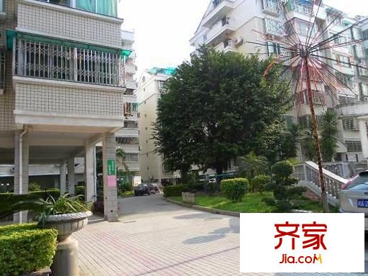 鴻城小區(qū)外景圖 