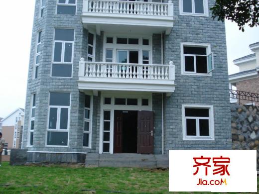 居住主題丹楓白鷺外景圖居住主題（丹楓白鷺） 