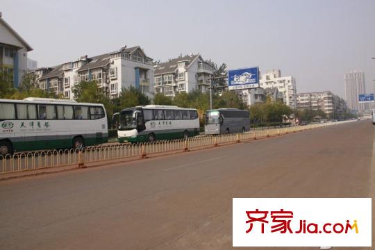 中海學(xué)府公館周邊臨近的道路