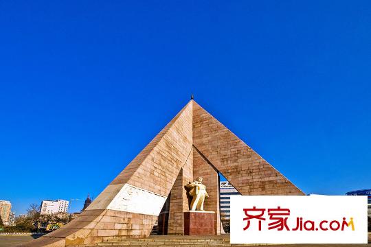 成山公館周邊天津抗震紀(jì)念碑