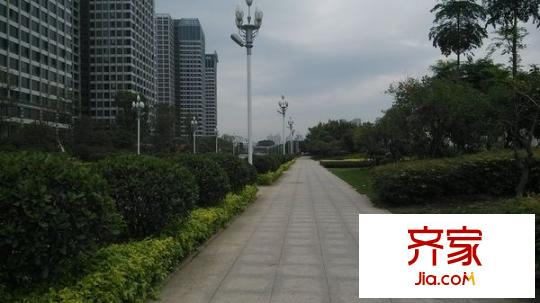 世歐上江城外景圖 