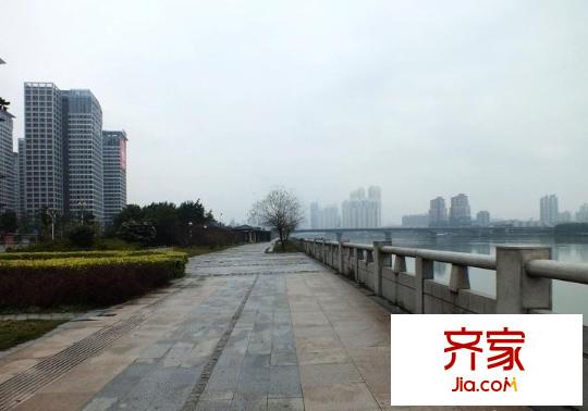 世歐上江城