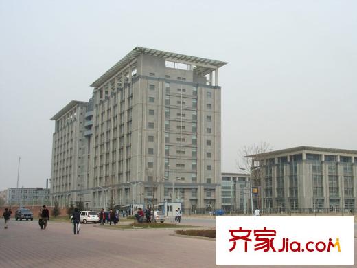 象博豪庭周邊配套大學(xué)