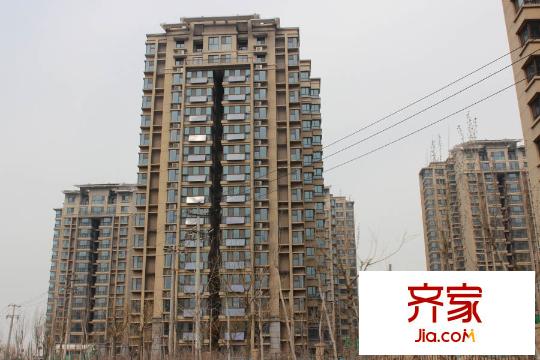 遠(yuǎn)雄蘭苑小區(qū)高層實(shí)景（2015-3）