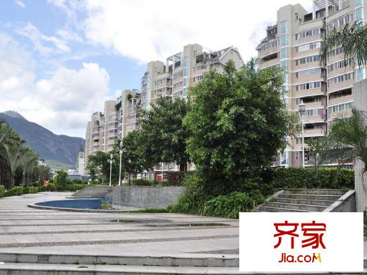君臨東城外景圖 