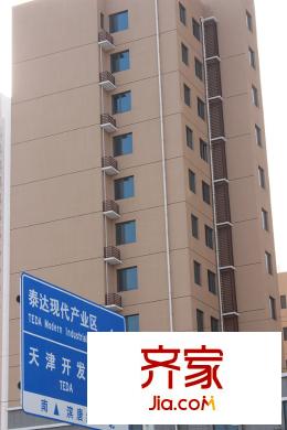 華城馨苑小區(qū)樓棟實景（2015-03）
