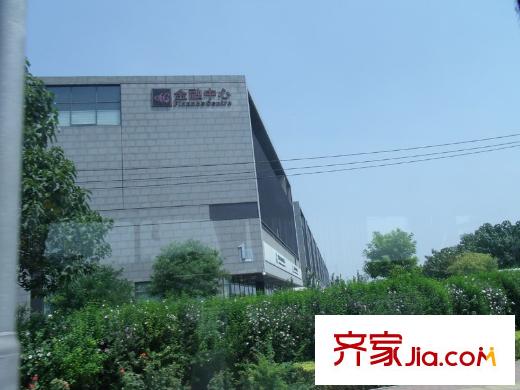 復(fù)地溫莎堡周邊臨近的商業(yè)