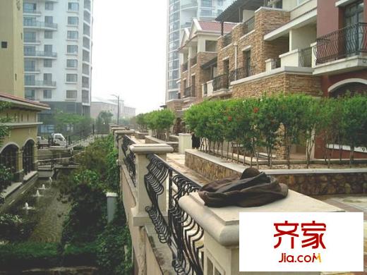 江勝天鵝湖別墅