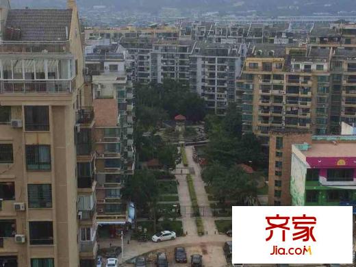 楓丹白鷺外景圖 