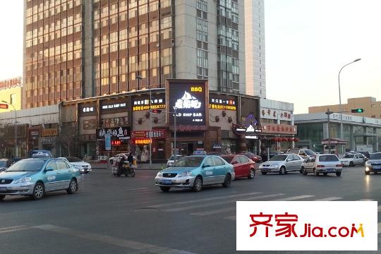 北大資源閱城周邊臨近的商業(yè)街