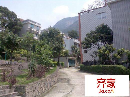 康樂(lè)山莊別墅外景圖康樂(lè)山莊 