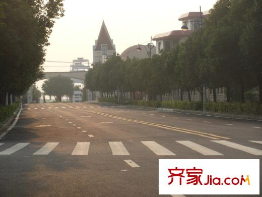 東方威尼斯交通情況