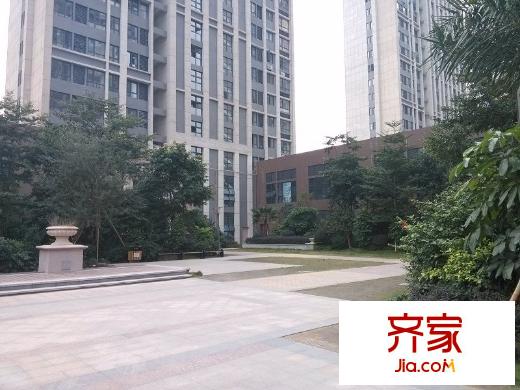 倉(cāng)山萬(wàn)達(dá)廣場(chǎng)外景圖 