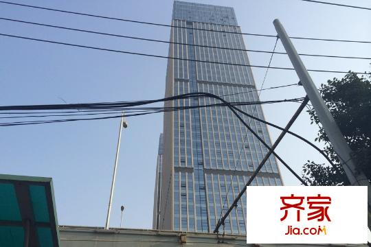 萬達(dá)御湖世家寫字樓側(cè)面實(shí)景（20150323）