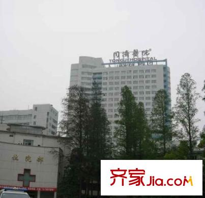 平方米房翰林瓏城周邊醫(yī)院門口
