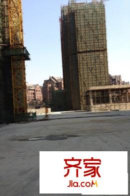 當(dāng)代安普頓小鎮(zhèn)在建樓棟（20150327）