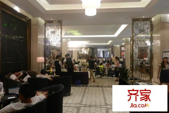 金地天悅售樓部?jī)?nèi)實(shí)景（20150818）