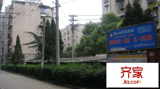 曬湖小區(qū)外景圖 周邊配套