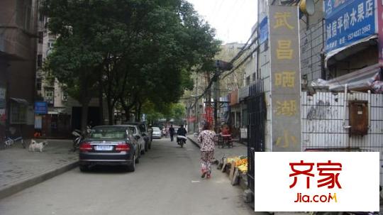 曬湖小區(qū)外景圖 周邊配套
