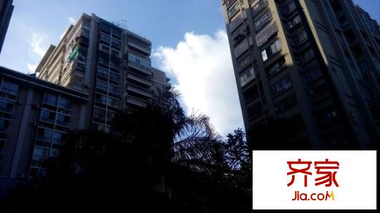 紅霞新城