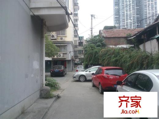 望山門新都外景圖