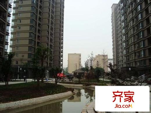 南湖天久云門外景圖 