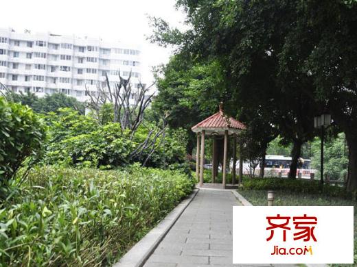名湖豪門外景圖 