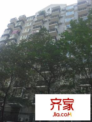 湖邊坊人家外景圖